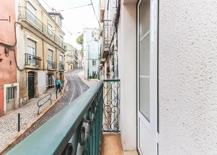 Apartment Graca Elegant By Homing *